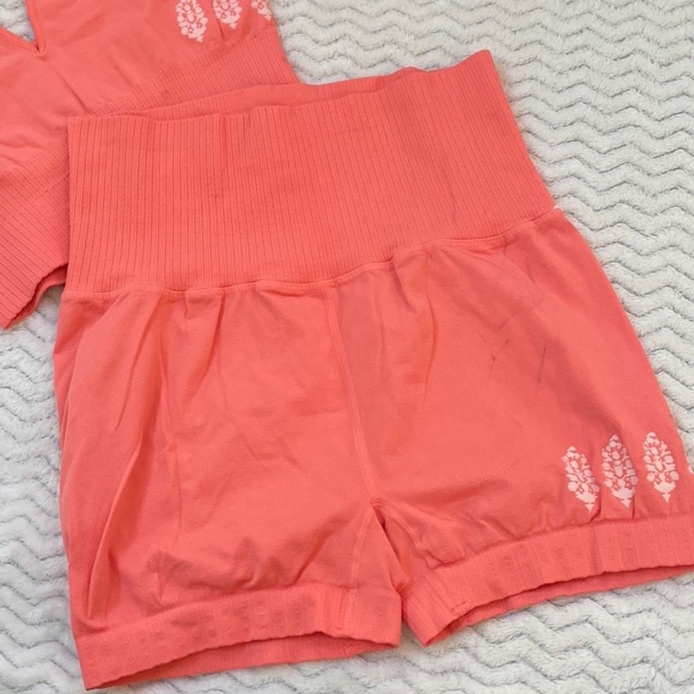 NEW🌺free people good karma running short BIG HALF WAY LOGO - Picture 10 of 17